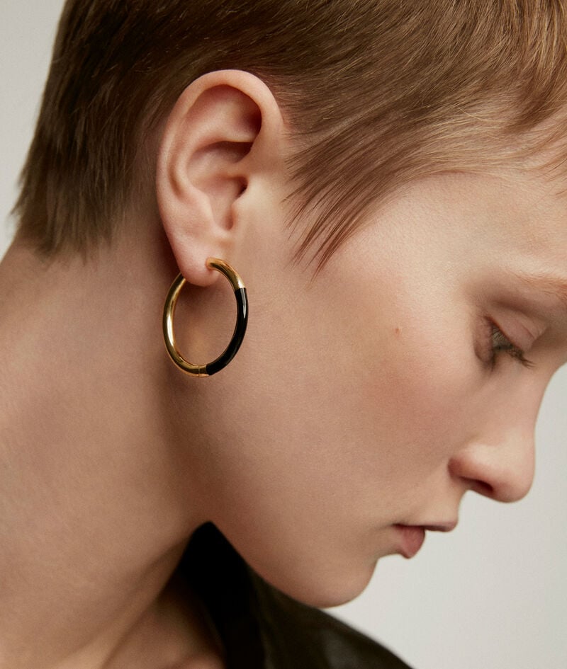 Pendientes de aro grandes de plata 925 bañada en oro amarillo de 18K con esmalte negro