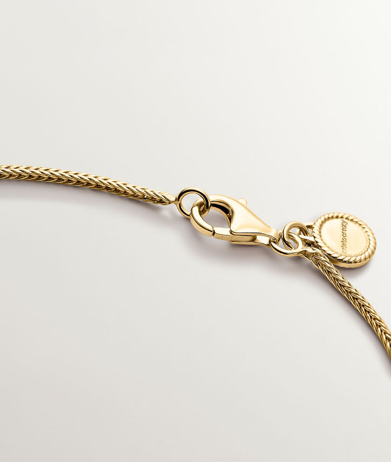 Colgante ovalado de plata 925 bañada en oro amarillo de 18K con relieve